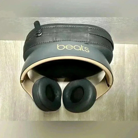 Beats by Dr. Dre Studio 3 Wireless Bluetooth Headphones Shadow Gray Beige Gold - Picture 7 of 11